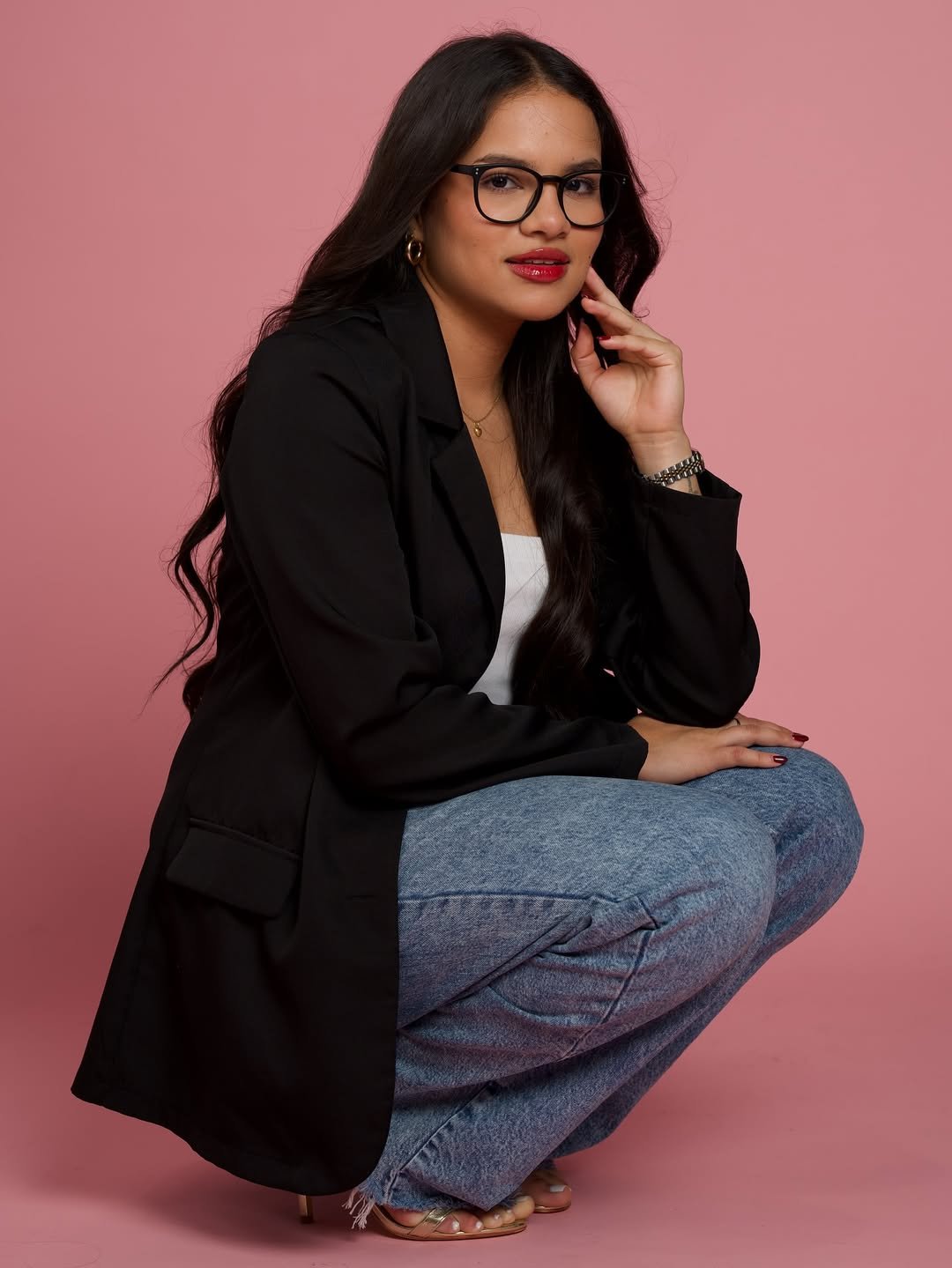 Ari Lu - Directora Farmasi